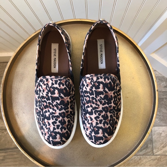 STEVE MADDEN | SYMBA SLIP ON ANIMAL PRINT SNEAKERS | SHOES | SIZE: 10M | EUC - Picture 2 of 10